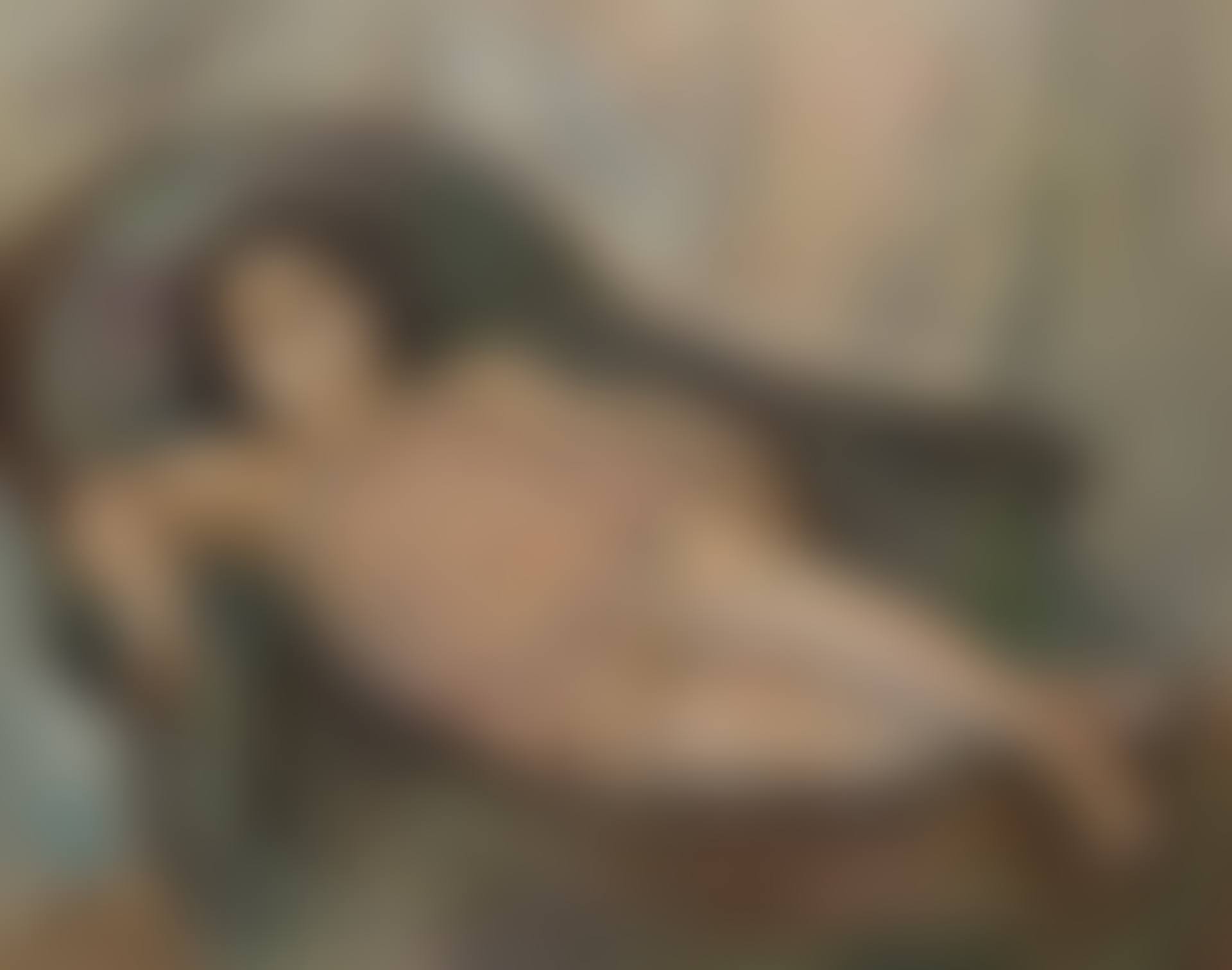 Le modèle à la chemise rose (preview)