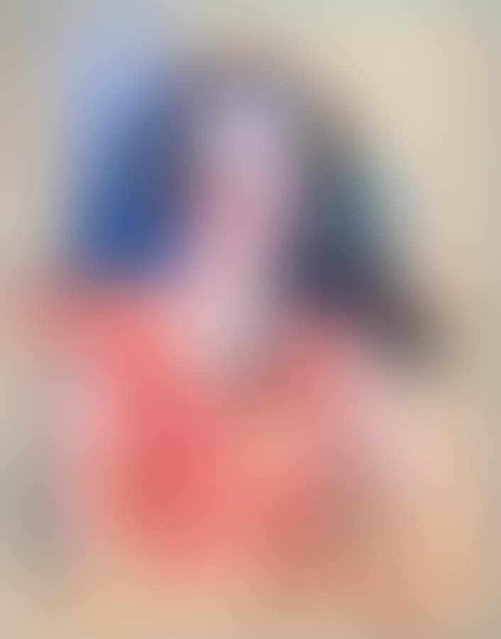 Woman facing (preview)