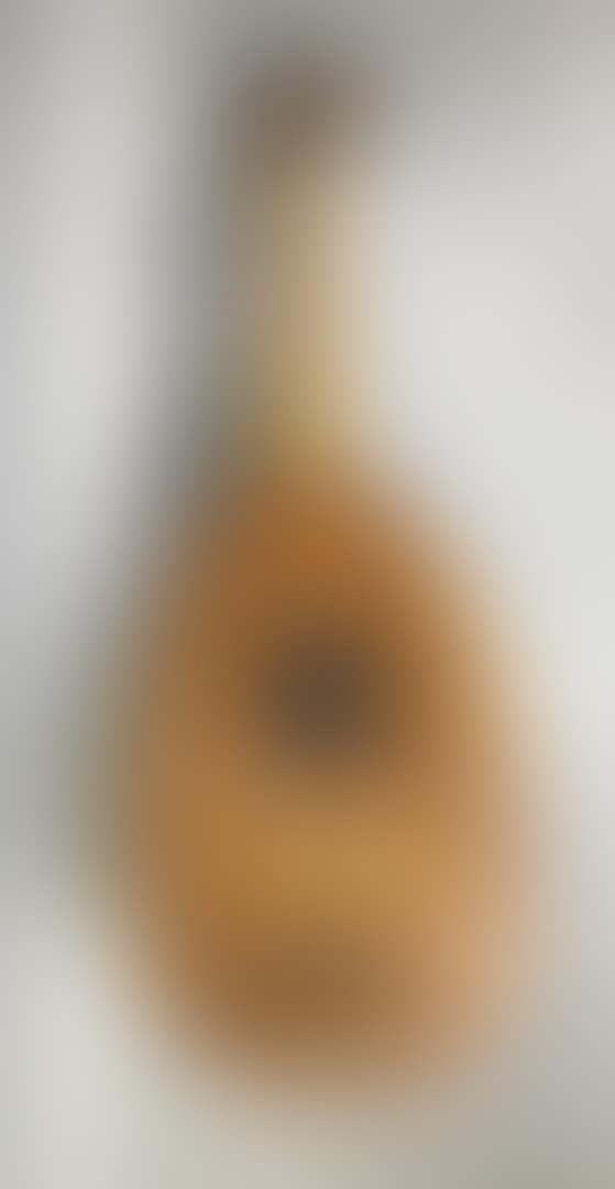 Wooden mandolin with marquetry decoration (preview)