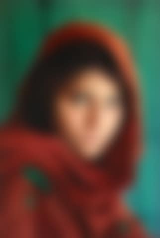 Afghan Girl, Sharbat Gula, Peshawar, Pakistan (preview)