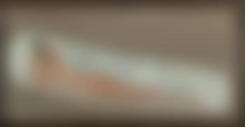 Lady nude on floral sheet (preview)