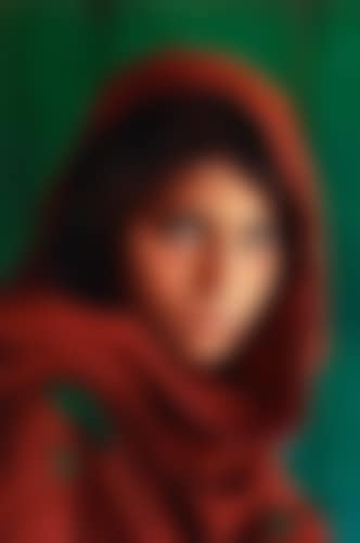 Afghan Girl, Pakistan (preview)