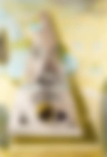 Apparition du visage de l'Aphrodite de cnide dans un paysage (preview)