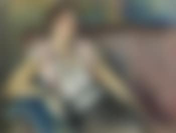 Portrait de femme sur le canapé (preview)