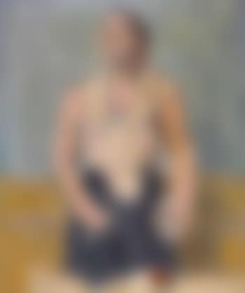 Frau mit Weinflasche und Glas (preview)