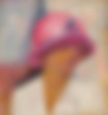 Jeune femme au chapeau rose (preview)