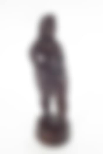 Standing female figure ,
327 (preview)
