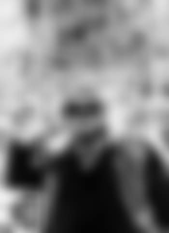 Andy Warhol lors de sa première exposition en Europe Moderna Museet à Stockholm ,
1968 (preview)