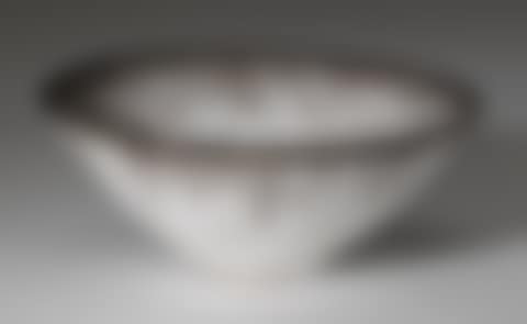WHITE BOWL WITH BRONZED RIM (preview)