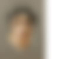 Portrait of woman (preview)