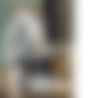 Woman reading (preview)