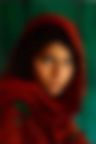 Sharbat Gula, Afghan Girl, Pakistan (preview)