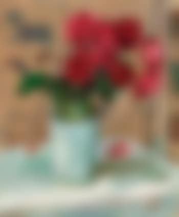 Weisse Vase mit Rosen ,
1948 (preview)