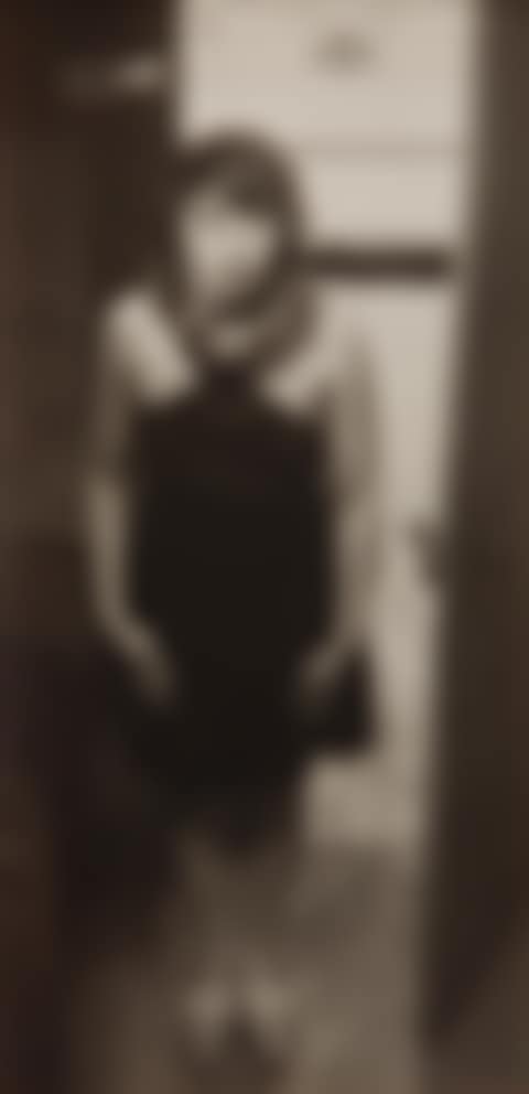 Magda Förstner (Standing in the doorway of Etienne Béothy's studio) (preview)