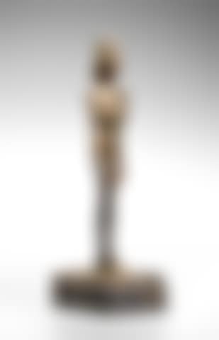 Figurine [Femme debout au chignon] (preview)