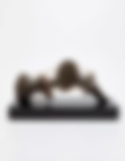 Stringed Figure (preview)