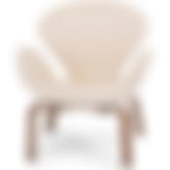 Early swan chair ,
Circa
1958 (preview)
