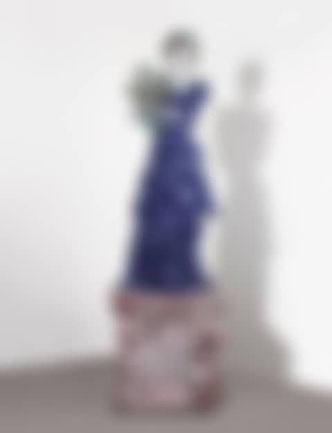 FIGURA FEMMINILE CON FIORI (FEMALE FIGURE WITH FLOWERS) (preview)
