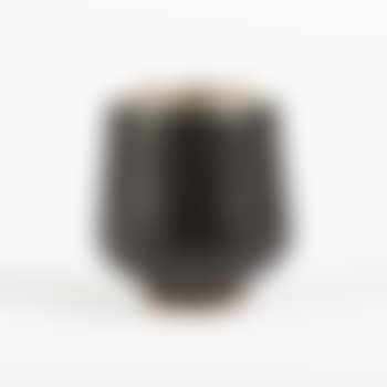 Black vase , (preview)