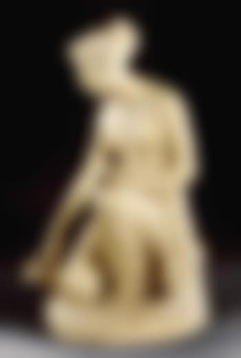 Figure of Thetis pouring water from a jug (preview)