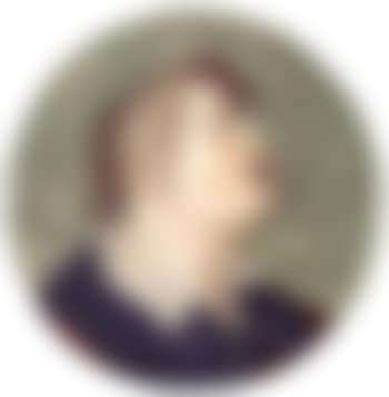 Caricature head of a woman, calling to the right (preview)