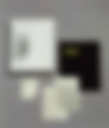 A l'infinitif - the white box (preview)