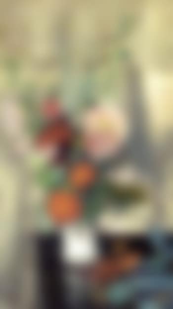 Roses tremieres et dahlias (preview)