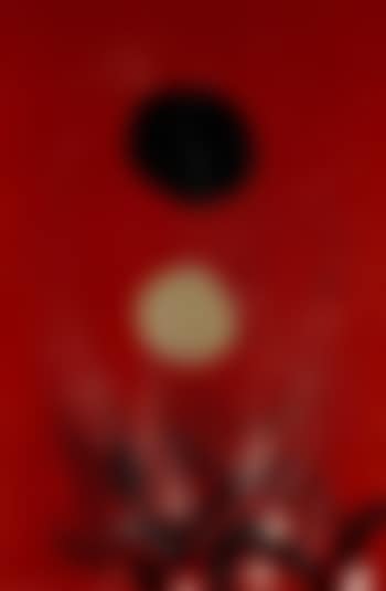 Black focal point (preview)