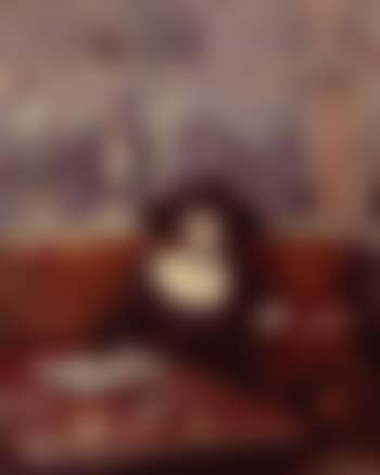 Woman in a cafe (preview)