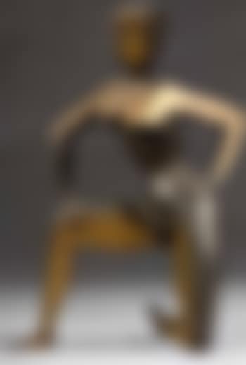 Kneeling girl II (preview)