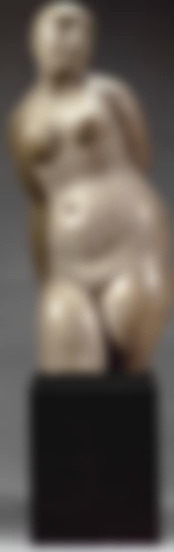 Standing female figure (preview)