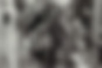 Who takes this picture (preview)