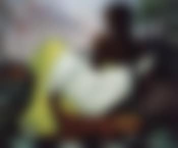 Femme malgache vue de dos (preview)