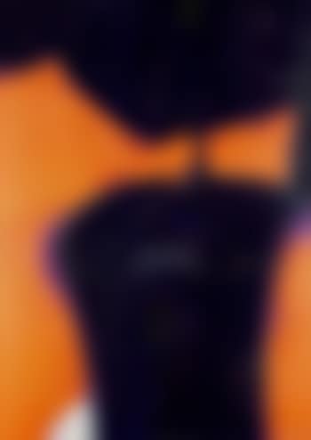 Figure sur fond orange (preview)