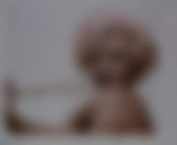 Marilyn Monroe pulling beads (preview)