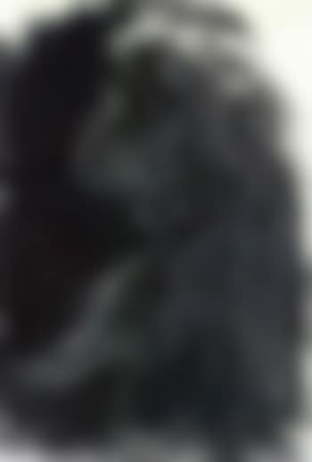 Portrait of woman (preview)