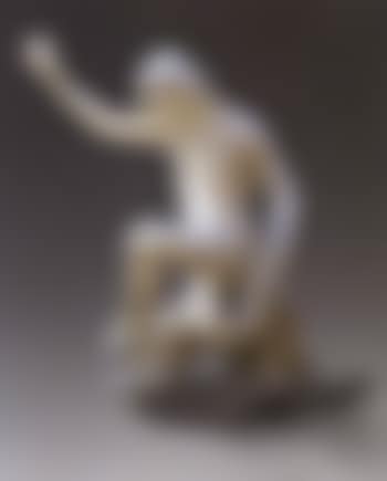 Groupe d'ephebes, un pied pose sur un dauphin, une main relevee (preview)