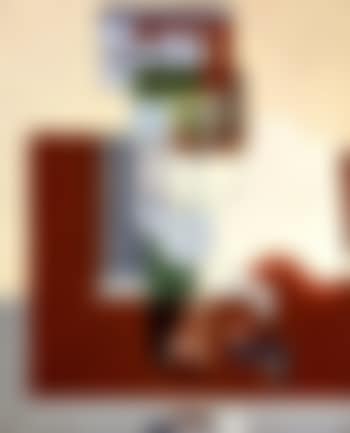 Table, bouteille et livre (preview)