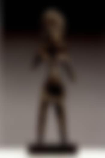 Femme debout (preview)