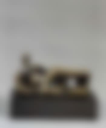 Reclining figure (preview)