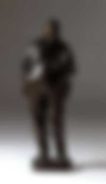 Holsoe's portrait statue (preview)