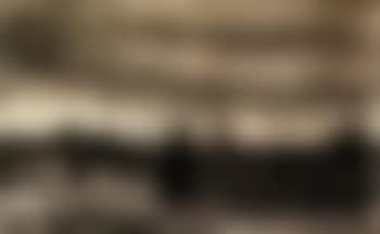 Paysage au passants. Portrait de femme (preview)
