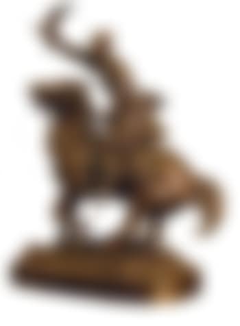 Hunt with falcon (preview)