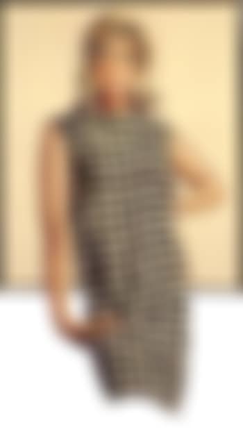 Checkered dress (preview)