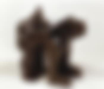 Femme servant de table (preview)