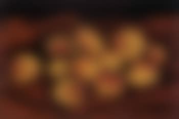 Peaches on red cloth (preview)