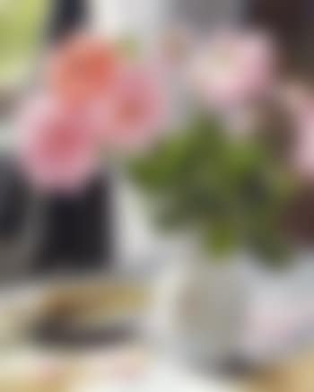 Still life of pink roses (preview)