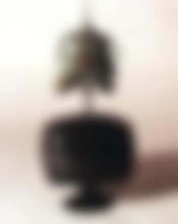 Femme urne (preview)