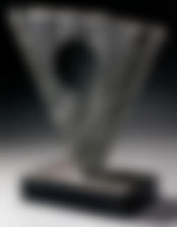 Circle within triangular form (preview)