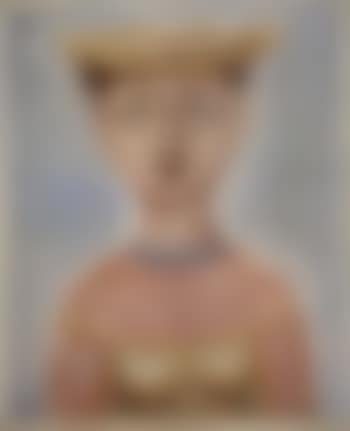 Woman weraing necklace (preview)